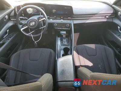 Zdjęcie 8 z 12 samochodu: 2024 HYUNDAI ELANTRA SEL VIN:KMHLM4DG7RU709025 - miniatura