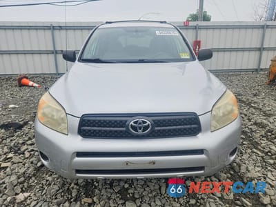 Piąte zdjęcie samochodu w środku: 2006 TOYOTA RAV4 BASE VIN:JTMZD33V766006842 - miniatura