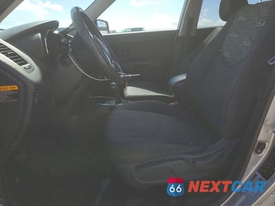 Zdjęcie 7 z 12 samochodu: 2011 KIA SOUL + VIN:KNDJT2A21B7709019 - miniatura