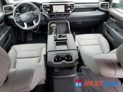 Zdjęcie 8 z 13 samochodu: 2024 TOYOTA TUNDRA SR5 VIN:5TFLA5AB1RX034380 - miniatura