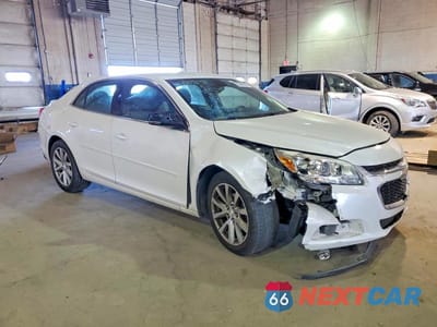 Czwarte zdjęcie samochodu z boku: 2015 CHEVROLET MALIBU 2LT VIN:1G11D5SL6FU125382 - miniatura