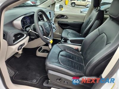 Zdjęcie 7 z 14 samochodu: 2022 CHRYSLER PACIFICA TOURING L VIN:2C4RC3BG5NR238529 - miniatura