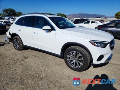 Czwarte zdjęcie samochodu z boku: 2023 MERCEDES-BENZ GLC 300 VIN:W1NKM4GB8PF048020 - miniatura