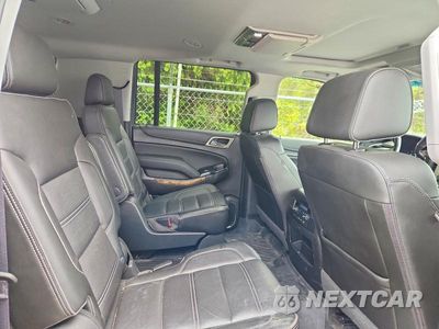 Zdjęcie 11 z 14 samochodu: 2017 GMC YUKON XL DENALI VIN:1GKS2HKJ9HR215184 - miniatura