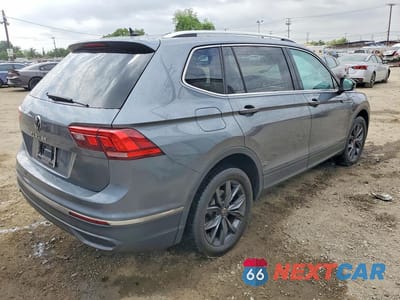 Trzecie zdjęcie samochodu z tyłu: 2022 VOLKSWAGEN TIGUAN SE VIN:3VV3B7AX1NM100402 - miniatura
