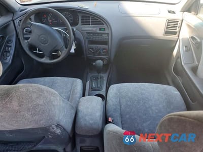 Zdjęcie 8 z 12 samochodu: 2002 HYUNDAI ELANTRA GLS VIN:KMHDN45D32U301746 - miniatura