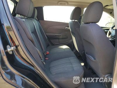 Zdjęcie 10 z 12 samochodu: 2012 CHEVROLET SONIC LT VIN:1G1JD6SB9C4160474 - miniatura