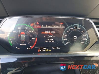 Zdjęcie 9 z 14 samochodu: 2019 AUDI E-TRON PRESTIGE VIN:WA1VABGE6KB020531 - miniatura