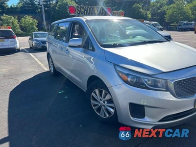 2017 KIA SEDONA L KNDMA5C18H6259666 - główne zdjęcie licytacji z USA - miniatura