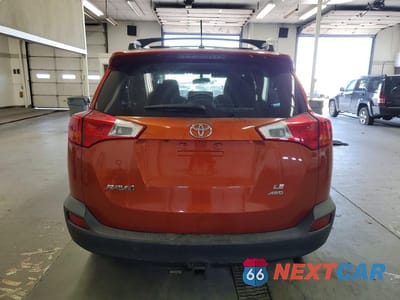 Zdjęcie 6 z 13 samochodu: 2015 TOYOTA RAV4 LE VIN:JTMBFREV4FJ044943 - miniatura