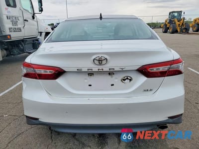 Zdjęcie 6 z 12 samochodu: 2019 TOYOTA CAMRY XLE VIN:4T1B11HK2KU781323 - miniatura