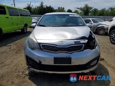 Piąte zdjęcie samochodu w środku: 2013 KIA RIO EX VIN:KNADN4A32D6208934 - miniatura
