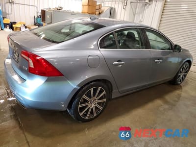 Trzecie zdjęcie samochodu z tyłu: 2017 VOLVO S60 PLATINUM VIN:LYV402HM7HB142350 - miniatura