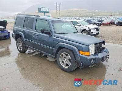 Czwarte zdjęcie samochodu z boku: 2008 JEEP COMMANDER SPORT VIN:1J8HG48K58C184835 - miniatura