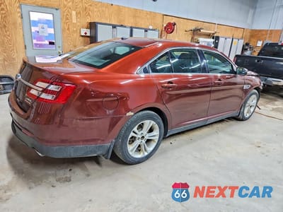 Trzecie zdjęcie samochodu z tyłu: 2016 FORD TAURUS SEL VIN:1FAHP2E82GG143323 - miniatura