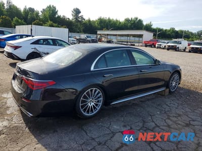 Trzecie zdjęcie samochodu z tyłu: 2024 MERCEDES-BENZ S 500 4MATIC VIN:W1K6G6DB0RA285638 - miniatura