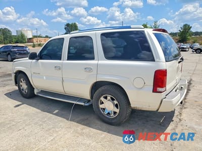 Drugie zdjęcie samochodu z przodu: 2002 CADILLAC ESCALADE LUXURY VIN:1GYEC63T32R314126 - miniatura