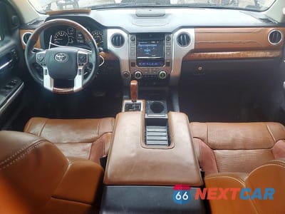 Zdjęcie 8 z 12 samochodu: 2018 TOYOTA TUNDRA 1794 EDITION VIN:5TFAW5F17JX763352 - miniatura
