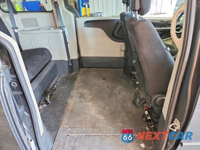 Zdjęcie 11 z 13 samochodu: 2011 DODGE GRAND CARAVAN MAINSTREET VIN:2D4RN3DG4BR626776 - miniatura