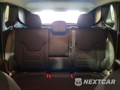Zdjęcie 10 z 13 samochodu: 2017 JEEP RENEGADE LATITUDE VIN:ZACCJBBB5HPG23558 - miniatura
