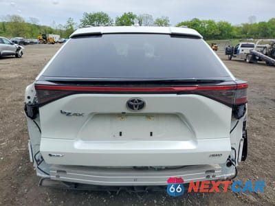 Zdjęcie 6 z 14 samochodu: 2024 TOYOTA BZ4X XLE VIN:JTMABACA3RA075663 - miniatura