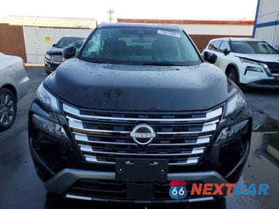 Piąte zdjęcie samochodu w środku: 2026 NISSAN ROGUE SL VIN:5N1BT3CB1TC774917 - miniatura