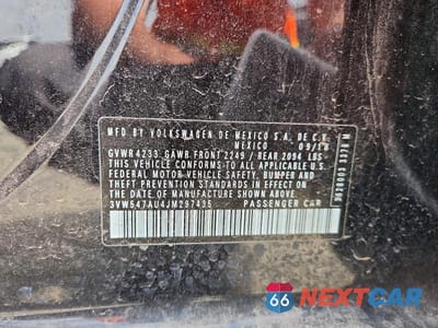Zdjęcie 12 z 12 samochodu: 2018 VOLKSWAGEN GTI S VIN:3VW547AU4JM297435 - miniatura