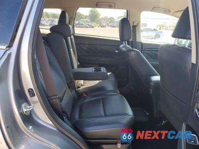 Zdjęcie 11 z 13 samochodu: 2018 MITSUBISHI OUTLANDER SE VIN:JA4J24A51JZ031362 - miniatura