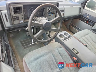 Zdjęcie 8 z 13 samochodu: 1989 CHEVROLET GMT-400 K1500 VIN:1GCDK14K1KZ242131 - miniatura