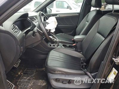 Zdjęcie 7 z 13 samochodu: 2022 VOLKSWAGEN TIGUAN SE R-LINE BLACK VIN:3VVCB7AX3NM109621 - miniatura
