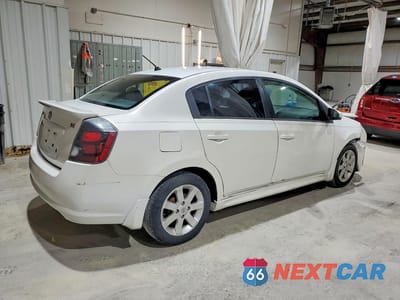 Trzecie zdjęcie samochodu z tyłu: 2012 NISSAN SENTRA 2.0 VIN:3N1AB6AP4CL714270 - miniatura