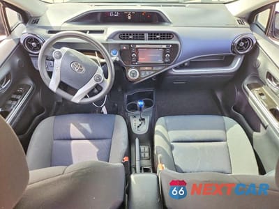 Zdjęcie 8 z 12 samochodu: 2015 TOYOTA PRIUS C THREE VIN:JTDKDTB32F1100769 - miniatura