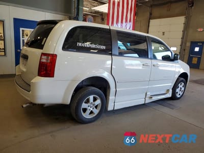 Trzecie zdjęcie samochodu z tyłu: 2010 DODGE GRAND CARAVAN SE VIN:2D4RN4DE5AR167664 - miniatura