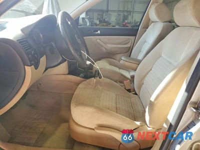 Zdjęcie 7 z 12 samochodu: 2004 VOLKSWAGEN JETTA GLS TDI VIN:WVWSR61J04W140299 - miniatura