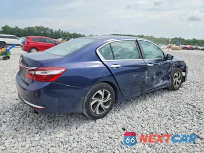 Trzecie zdjęcie samochodu z tyłu: 2017 HONDA ACCORD LX VIN:1HGCR2F32HA149887 - miniatura