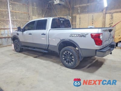 Drugie zdjęcie samochodu z przodu: 2019 NISSAN TITAN XD PRO-4X VIN:1N6BA1F46KN521247 - miniatura