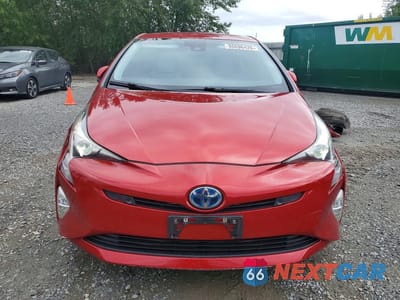 Piąte zdjęcie samochodu w środku: 2018 TOYOTA PRIUS FOUR TOURING VIN:JTDKARFU1J3547993 - miniatura