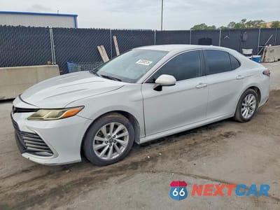 2023 TOYOTA CAMRY LE 4T1C11AK5PU091328 - główne zdjęcie licytacji z USA - miniatura