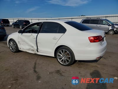 Drugie zdjęcie samochodu z przodu: 2011 VOLKSWAGEN JETTA SE VIN:3VWDZ7AJ1BM373598 - miniatura