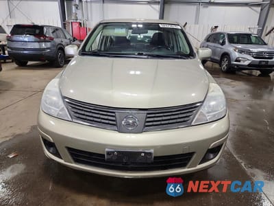 Piąte zdjęcie samochodu w środku: 2008 NISSAN VERSA 1.8 S VIN:3N1BC11E18L375350 - miniatura