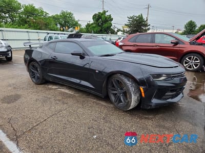 Czwarte zdjęcie samochodu z boku: 2016 CHEVROLET CAMARO LT VIN:1G1FB1RSXG0131499 - miniatura
