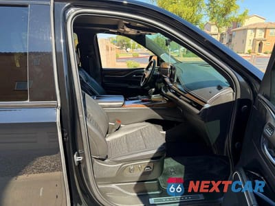 Piąte zdjęcie samochodu w środku: 2021 CADILLAC ESCALADE ESV SPORT PLATINUM VIN:1GYS4RKL0MR402945 - miniatura