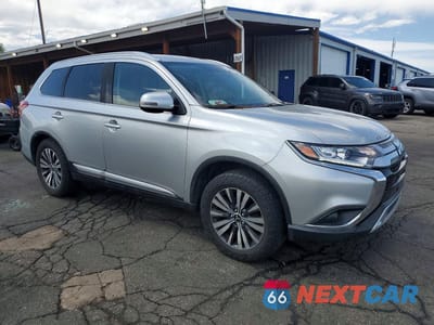 Czwarte zdjęcie samochodu z boku: 2020 MITSUBISHI OUTLANDER SE VIN:JA4AZ3A31LJ001008 - miniatura