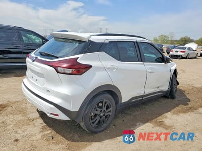 Trzecie zdjęcie samochodu z tyłu: 2021 NISSAN KICKS SR VIN:3N1CP5DV3ML525271 - miniatura