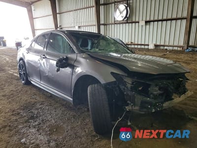 Czwarte zdjęcie samochodu z boku: 2023 TOYOTA CAMRY XSE VIN:4T1K61AK4PU752151 - miniatura