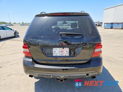 Zdjęcie 6 z 13 samochodu: 2006 MERCEDES-BENZ ML 350 VIN:4JGBB86E86A002971 - miniatura