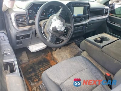 Zdjęcie 8 z 12 samochodu: 2023 FORD F150 VIN:1FTMF1CP3PKE73209 - miniatura