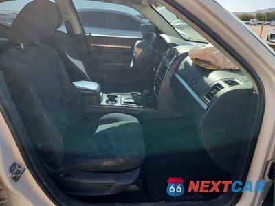 Zdjęcie 13 z 14 samochodu: 2010 DODGE CHARGER SXT VIN:2B3CA3CV2AH125101 - miniatura
