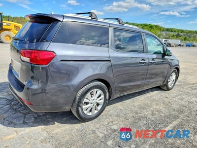 Trzecie zdjęcie samochodu z tyłu: 2017 KIA SEDONA LX VIN:KNDMB5C19H6238712 - miniatura
