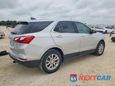 Trzecie zdjęcie samochodu z tyłu: 2020 CHEVROLET EQUINOX LT VIN:3GNAXTEV7LS729896 - miniatura